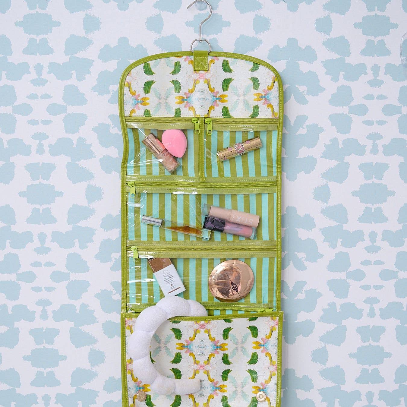 Dogwood Hanging Travel Case - Laura Park