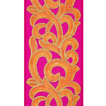 SCROLL EMB INTERTWINED