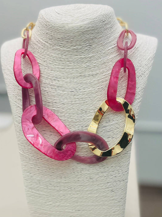 Large Links Necklace (fuchsia)