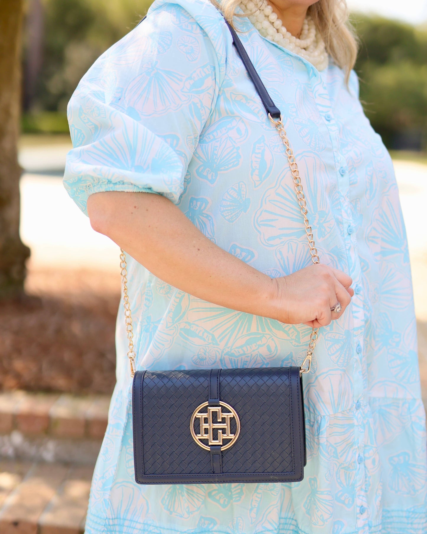 Cecilia Circle Logo Handbag Woven Navy