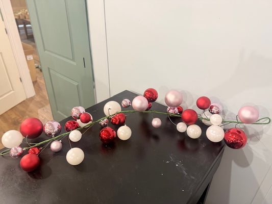 4' Pink, Red, and White Ball Garland
